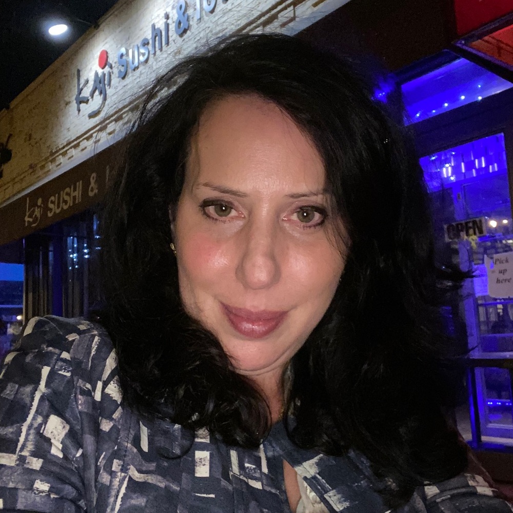 Meet your Posher, Stephanie